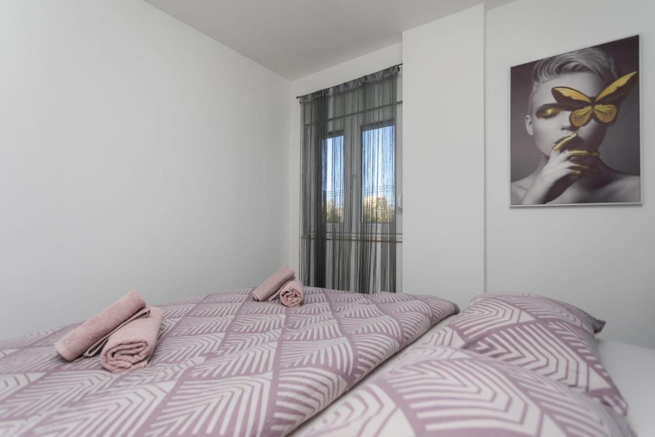 Bloom Apartment Split Buitenkant foto