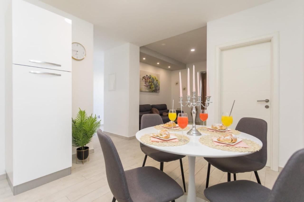 Bloom Apartment Split Buitenkant foto