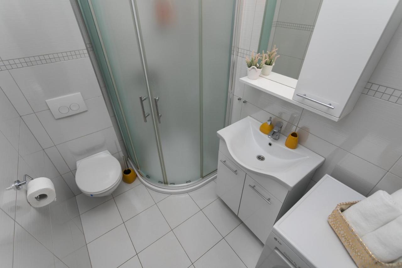 Bloom Apartment Split Buitenkant foto