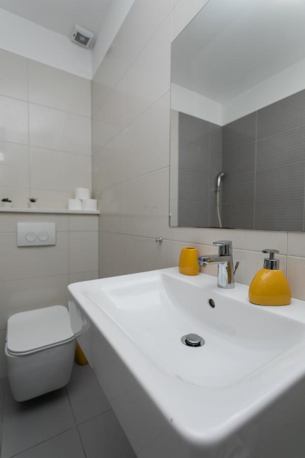 Bloom Apartment Split Buitenkant foto