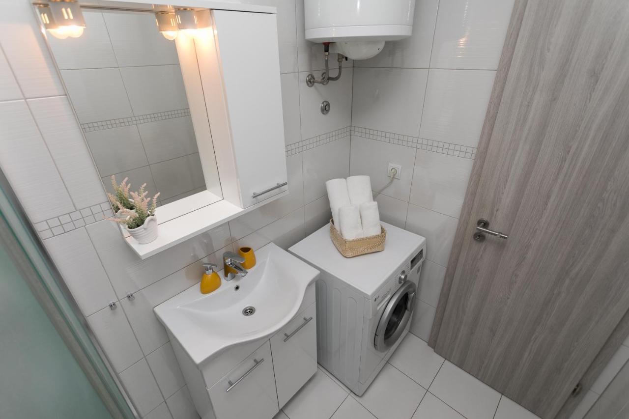 Bloom Apartment Split Buitenkant foto