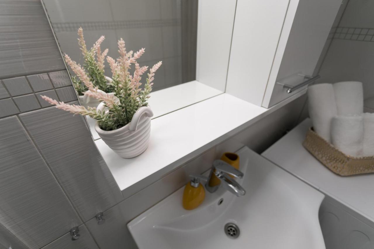 Bloom Apartment Split Buitenkant foto