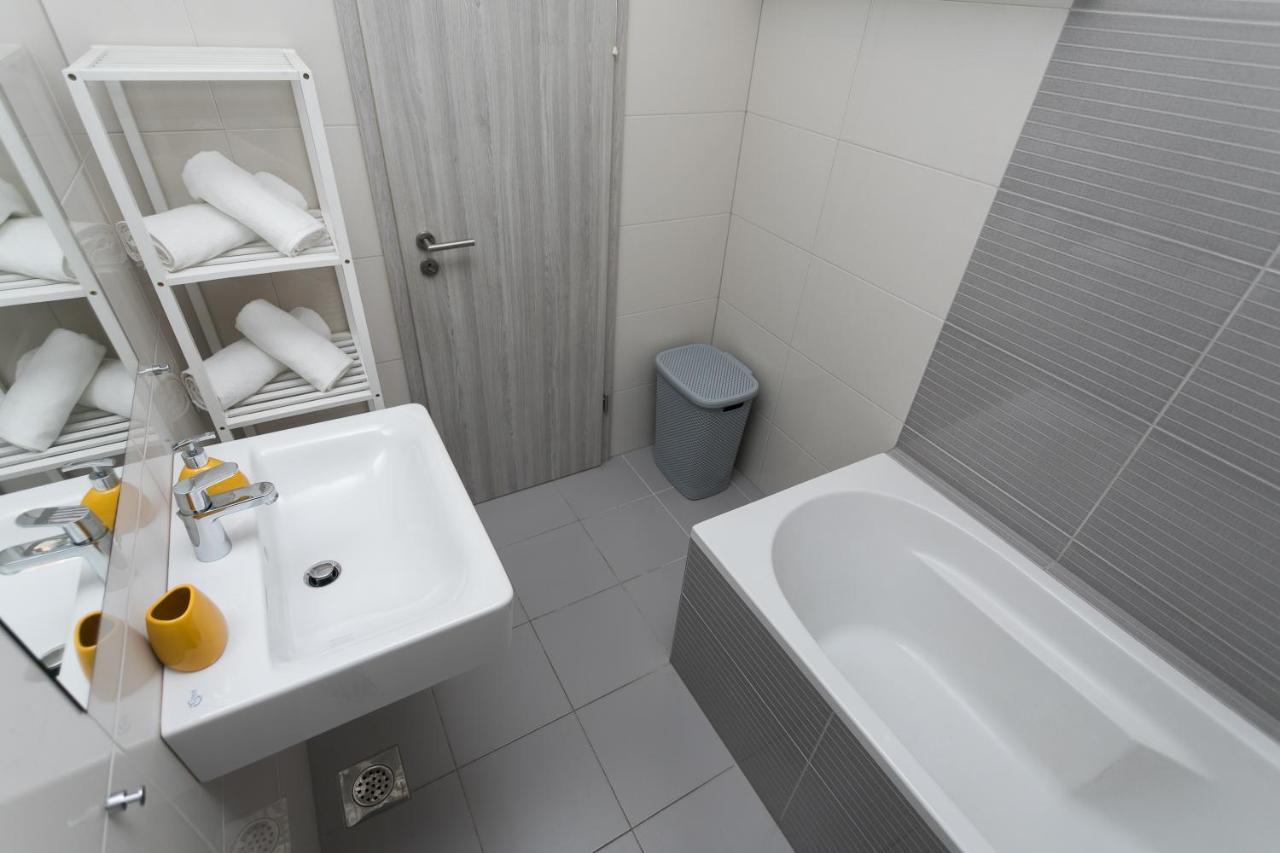 Bloom Apartment Split Buitenkant foto