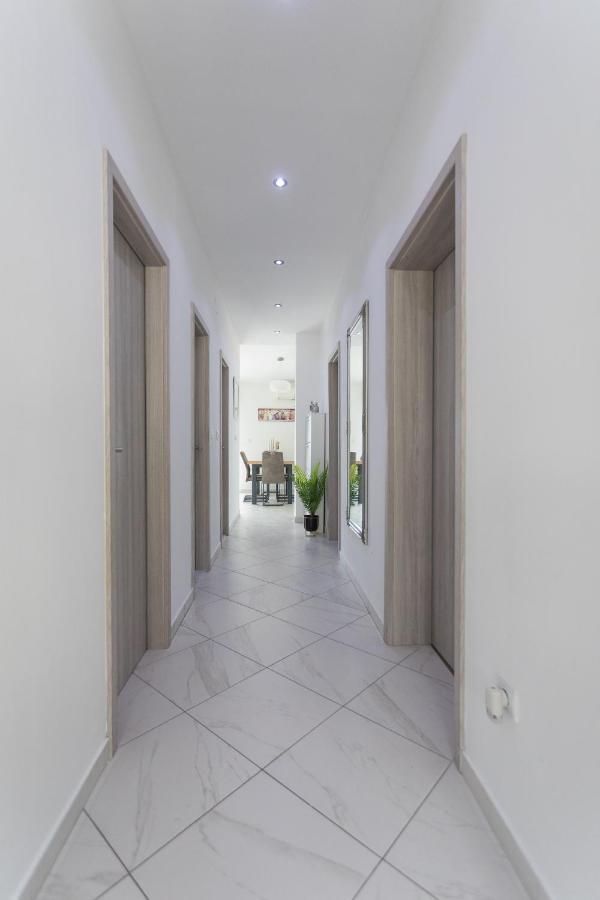 Bloom Apartment Split Buitenkant foto